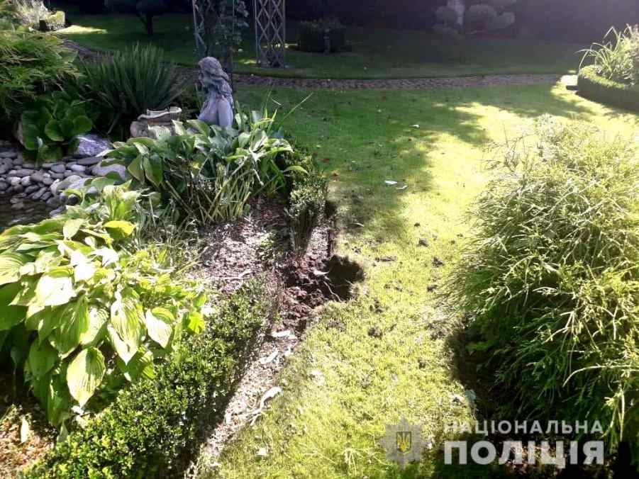 на подвір'ї рівнянина вибухнула граната