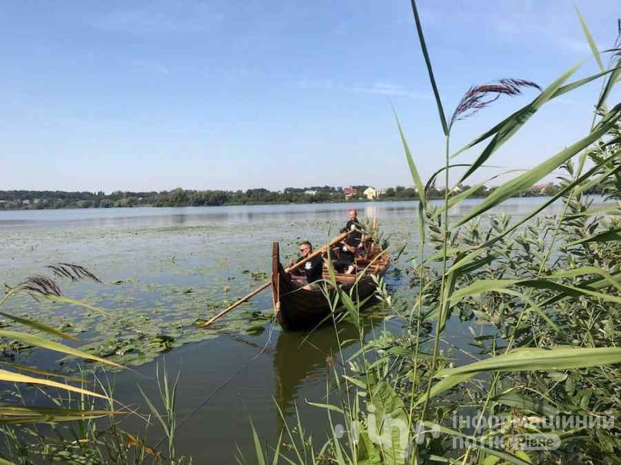 у рівному туристів кататимуть на історичному човні