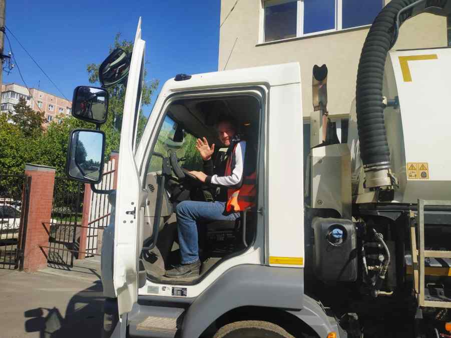 у рівне купили сміттєвоз за 5 мійльонів гривень