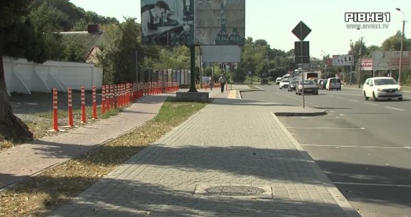 обмежувальні стовпчики