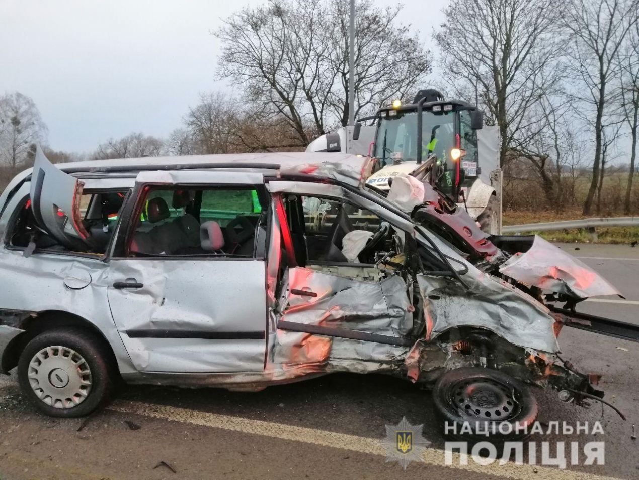 Поліція розслідує ДТП із трьома потерпілими на трасі "Київ-Чоп"