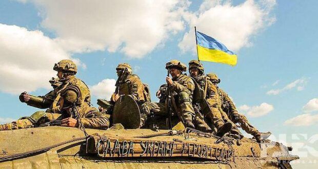 Рівненські атомники зібрали для українських військових 26 тис. грн